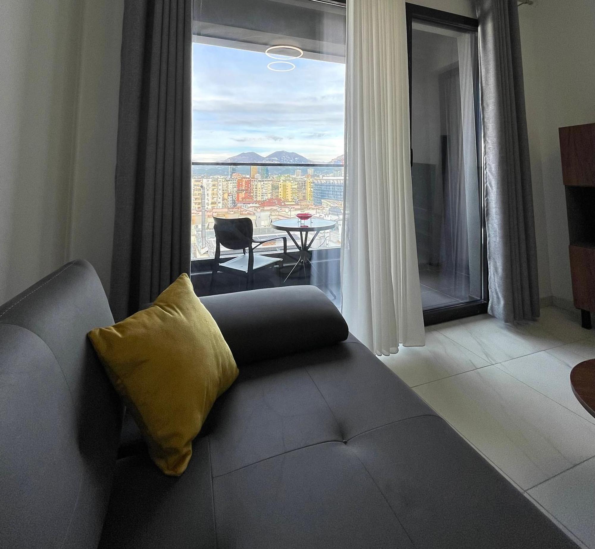 Tirana Hideaways , Breathtaking View Appartement Buitenkant foto